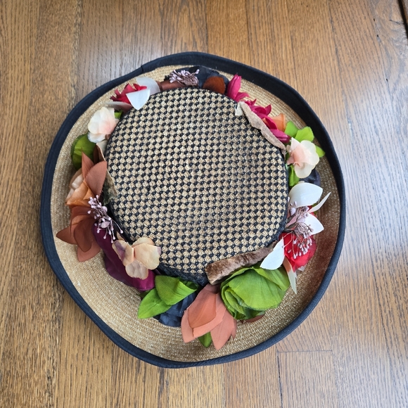Vintage Kokin NY Couture  Floral Straw Hat Flowers Velvet Black Trim - Picture 2 of 8